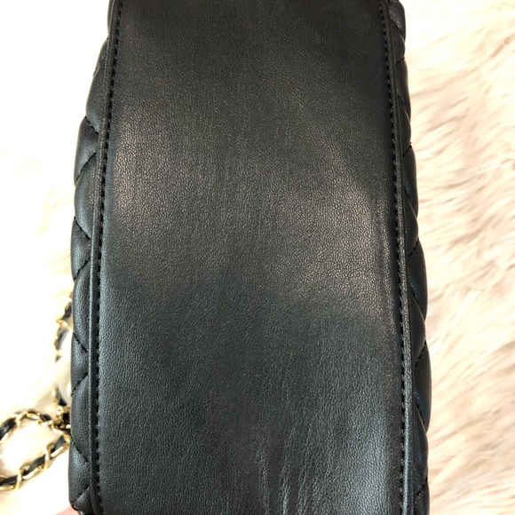 Women’s Shoulder Bag Diamond Quilted Gold Chain Vegan Leather Black - Picture 4 of 6